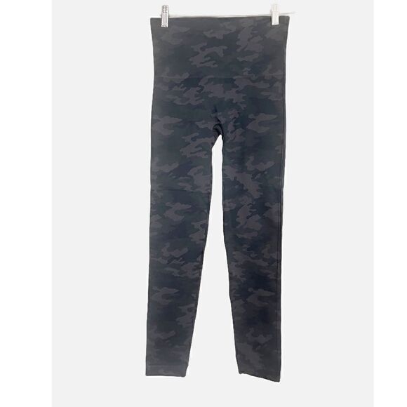 SPANX Dark Camo legging gray, black, and dark green. Small - Picture 2 of 7
